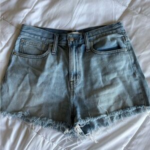 Madewell Mom Jean Shorts with Frayed Hem